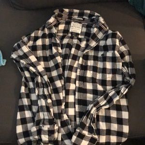 Men’s flannel black and white